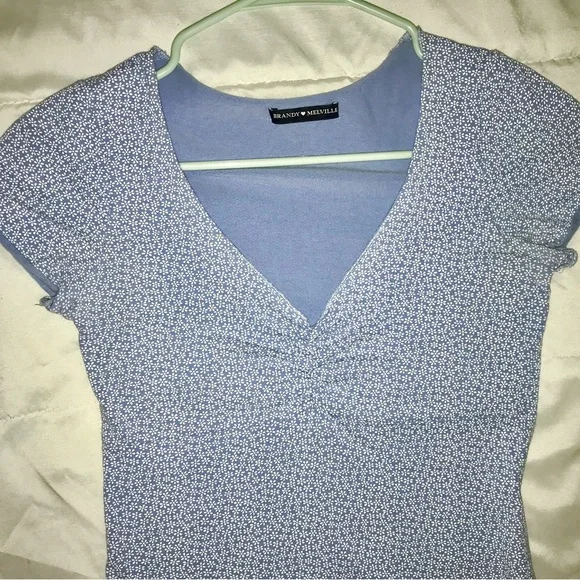 Brandy Melville Blue Floral Gina Top - Picture 5 of 5